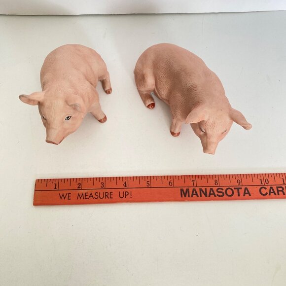 Royal Crown Porcelain Pig Figurines Set Of 2 Collectible Decorative Pieces - Picture 14 of 14